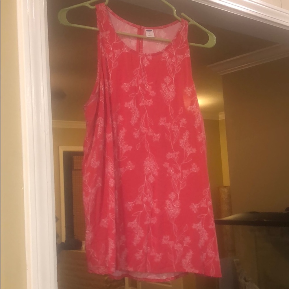 Pink tank
